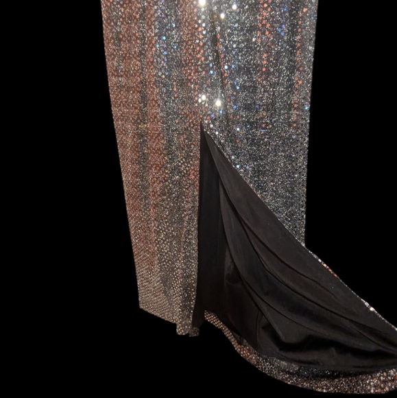 Molly Malloy Evening Gown Silver Sequin Dress Size 18 With Split In Back - Picture 5 of 10